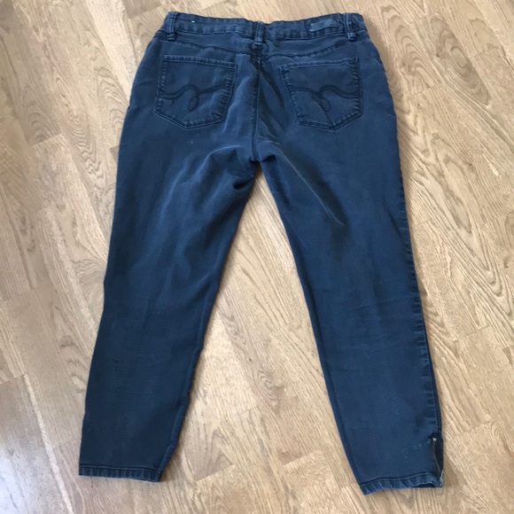 Jeans - Picture 5 of 5